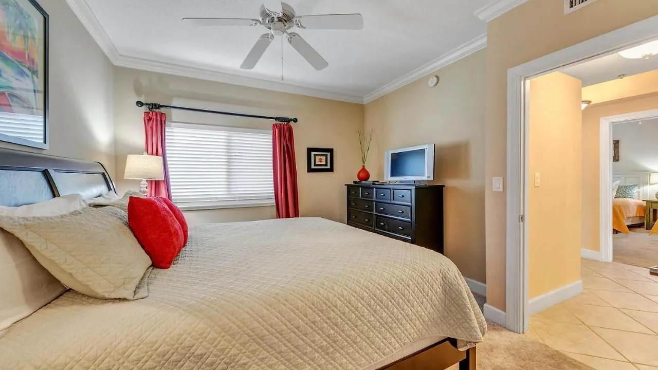 Holiday home Harbor Landing 203B - Spacious Condo With Views Of The Harbor And Gulf Destin