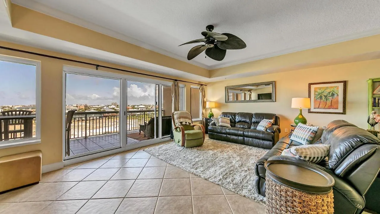 Harbor Landing 203B - Spacious Condo With Views Of The Harbor And Gulf Destin Holiday home