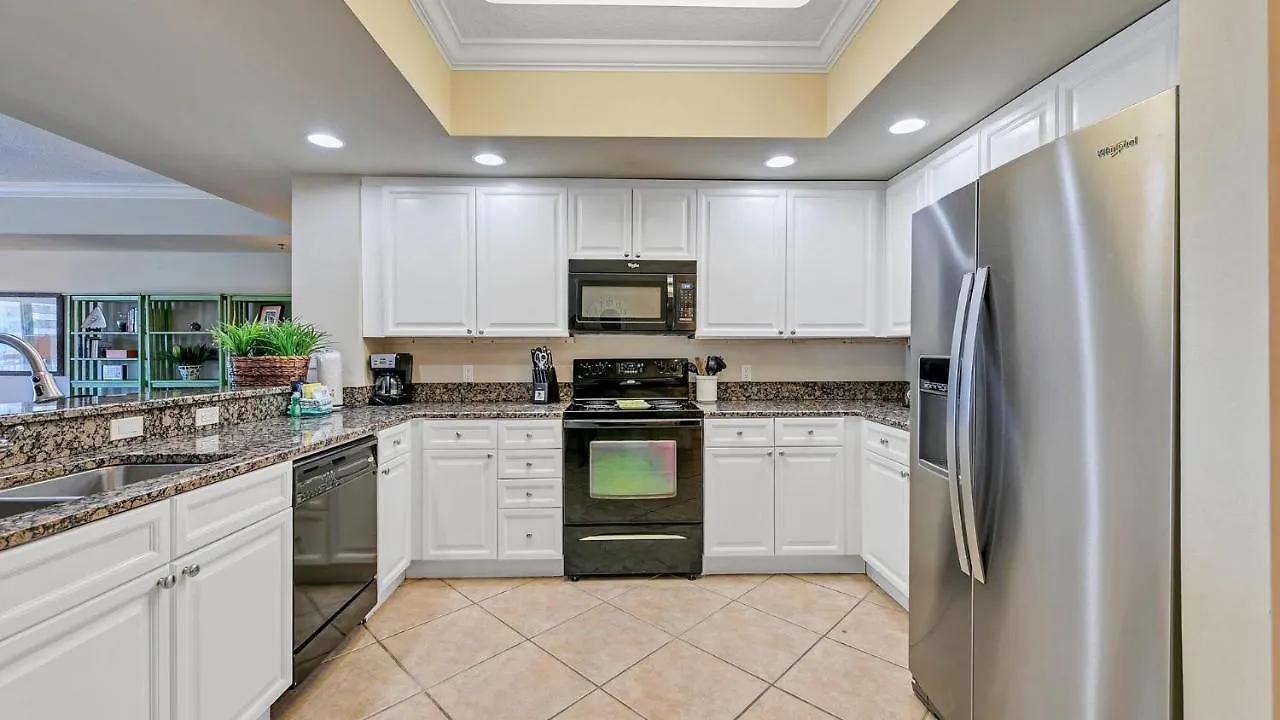 Harbor Landing 203B - Spacious Condo With Views Of The Harbor And Gulf Destin